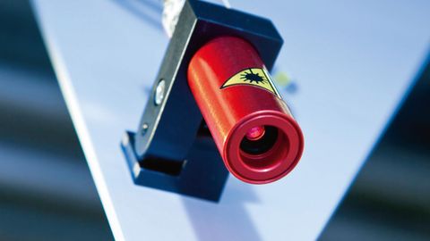 Puntatore laser montato a destra e a sinistra sulla testa di lavorazione Puntatore laser montato a destra e a sinistra sulla testa di lavorazione