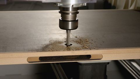 Lavorazione efficiente di componenti di porte e telai Lavorazione efficiente di componenti di porte e telai