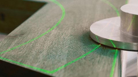 Laser per contorni – la soluzione completa per il posizionamento Laser per contorni – la soluzione completa per il posizionamento